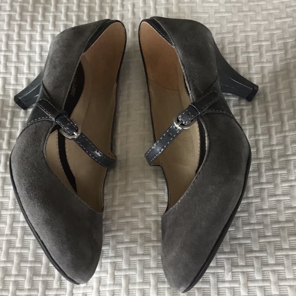 Women’s shoes - Picture 3 of 6